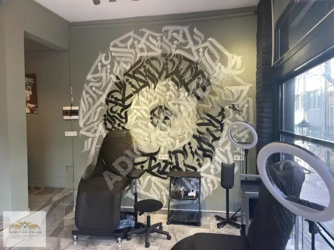 محلان للبيع بشكل عاجل، محلّان معًا بسعر مغرٍ جدًا، دخلا ضمن مشروع التحول الحضري!