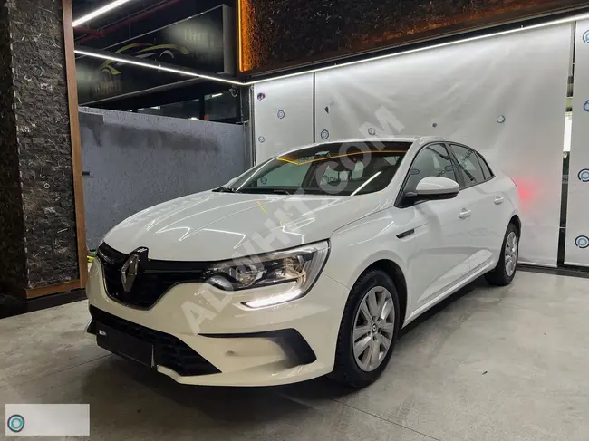 سيارة RENAULT MEGANE 1.3 TCE موديل 2021 - 1.59 قرض - شامل 20% ضريبة القيمة المضافة.