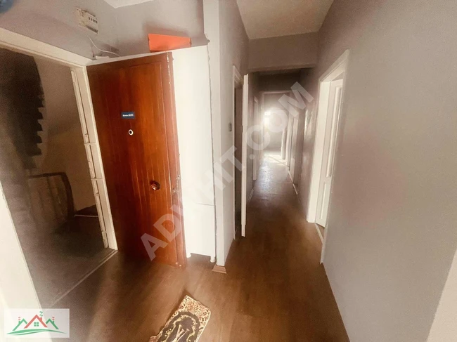 4+1 apartment, 150 square meters, suitable for a workplace, first floor, in the center of Kocamustafapaşa
