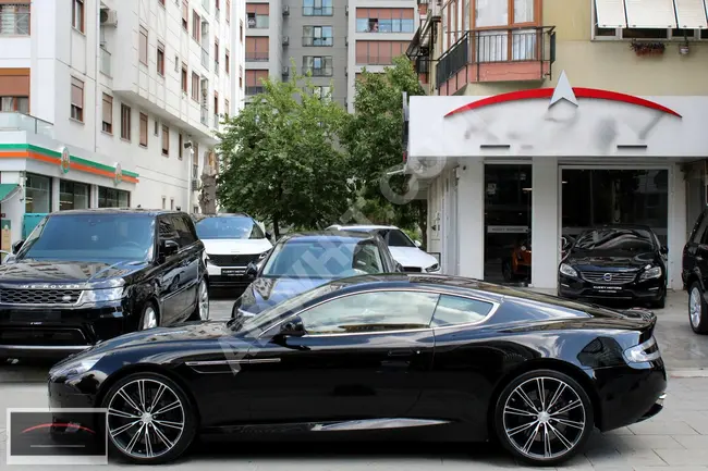 سيارة Aston Martin DB9 TOUCHTRONIC موديل 2015 - هيكل جديد