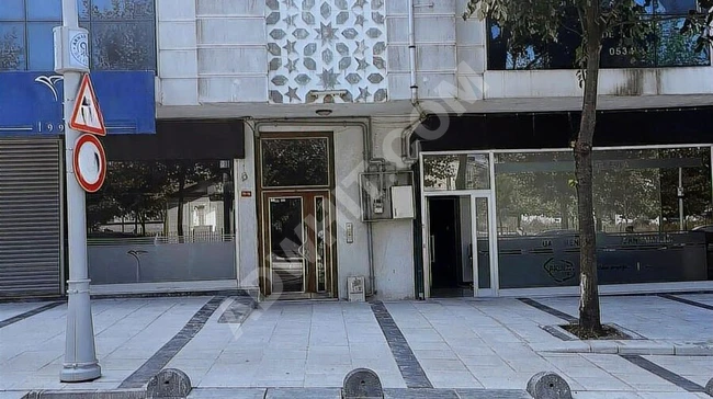 ARNAVUTKÖY KAYMAKAMLIĞA YÜRÜME MESAFESİNDE ANA CADDE ÜZERİ OFİS