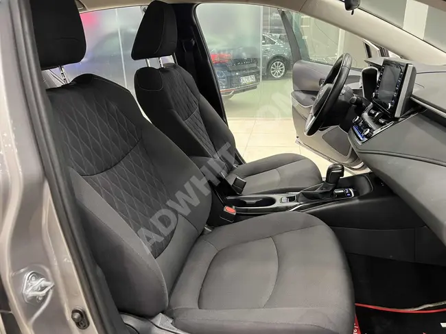 KAZASIZ DEĞİŞENSİZ 2021 MODEL TOYOTA COROLLA HYBRİD 95 BİN KM