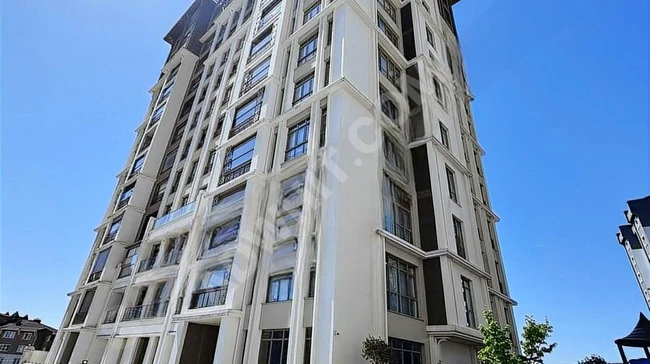 Apartment for sale 4+1 in the KAYASEHIR MEYDAN