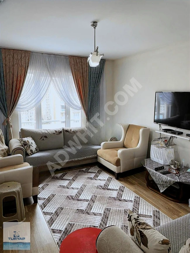 شقة للبيع الطابق الأخير في ESENYURT KİPTAŞ 5 ETAP
