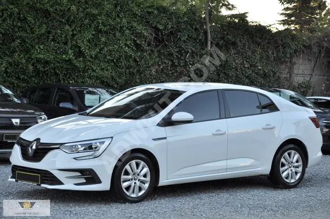 2021 RENAULT MEGANE (senetle taksitlendirme seçeneğimiz vardır)
