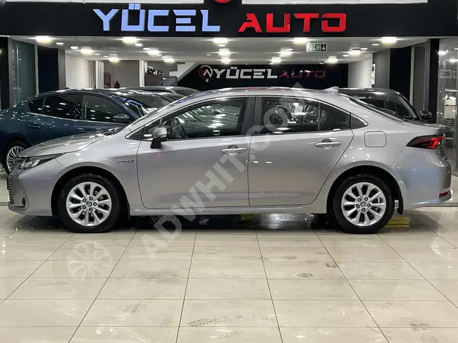 KAZASIZ DEĞİŞENSİZ 2021 MODEL TOYOTA COROLLA HYBRİD 95 BİN KM