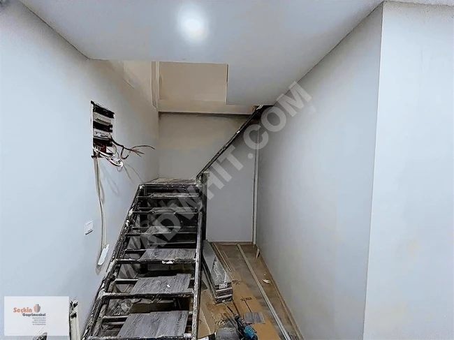 MALTEPE İDALTEPE DE CADDE ÜZERİ ÇİFT KAT 240M NET OFİS BÜRO