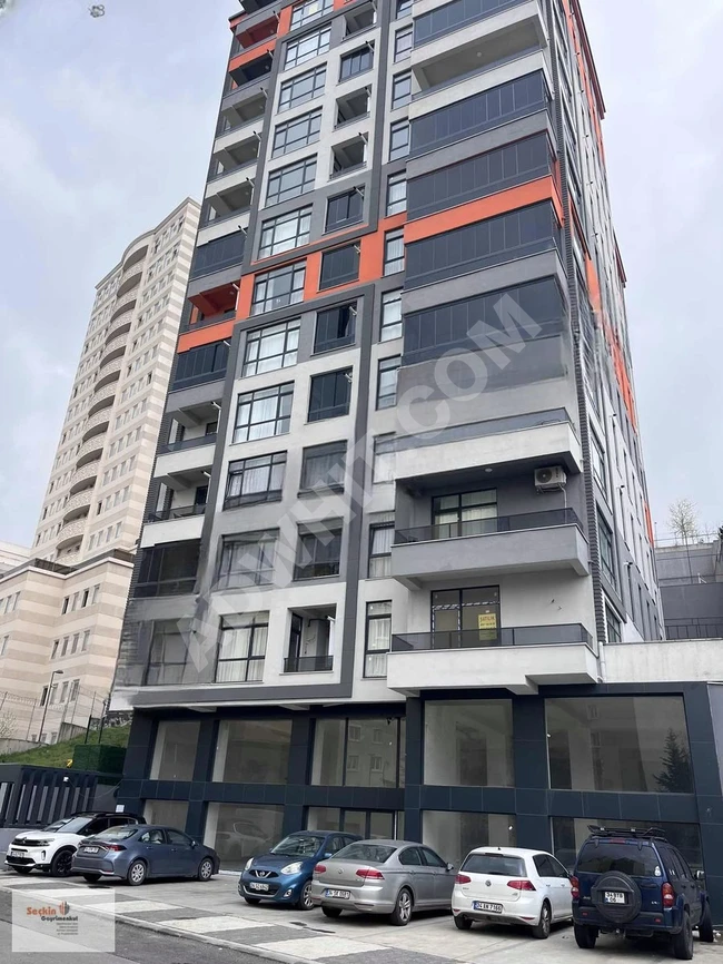 شقة 1+1 واسعة الطابق الثاني في مجمع TERASPARK في MALTEPE ZÜMRÜTEVLER