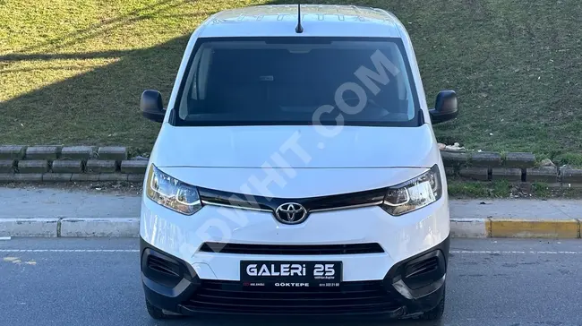GALERİ 25'DEN 2022 TOYOT PROACE CİTY CARGO 1.5D KLİMALI 50KM