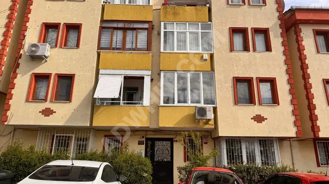 ÜSKÜDAR VALİDE-İ ATİK DE SATILIK TEMİZ 2+1 DAİRE