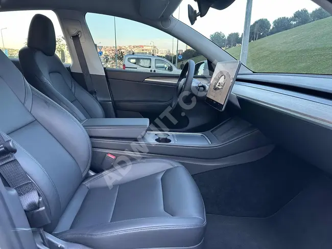 HATASIZ BOYASIZ TESLA Y 2024 MODEL 9.000 KM EMSALSİZ SATIŞI HAZI
