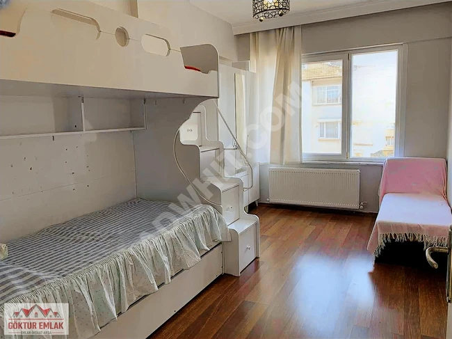 GÖKTUR EMLAK DAN ÇINARCIK MERKEZ ANA CADDE ÜSTÜ KÖŞE DAİRE
