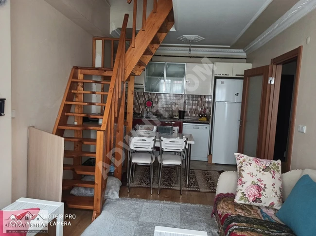4.LEVENT EMNİYETEVLERİNDE METROYA 2 DK 2+1 SATILIK DUBLEKS DAİRE