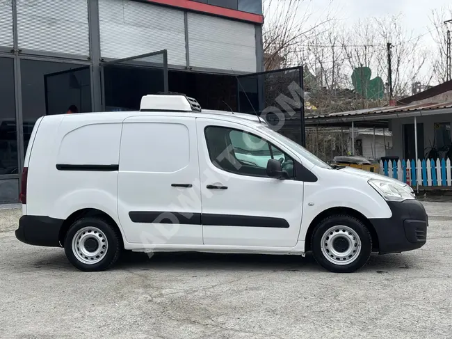 Mini van BERLINGO 1.6 HDI model 2017 - 10 refrigerators, 60% down payment, 12 months by check.