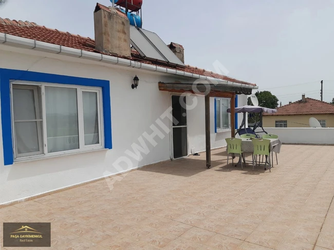 منزل مستقل مع حديقة للإيجار داخل قرية في ÇANAKKALE YENİCE