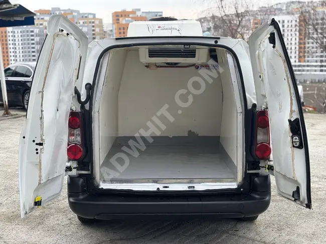 Mini van BERLINGO 1.6 HDI model 2017 - 10 refrigerators, 60% down payment, 12 months by check.