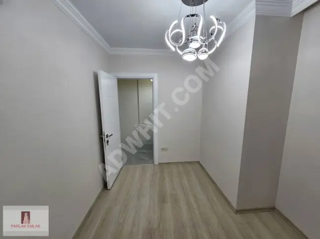 üsküdar meydanda sıfır binada acil satılık 2+1 arakat daire