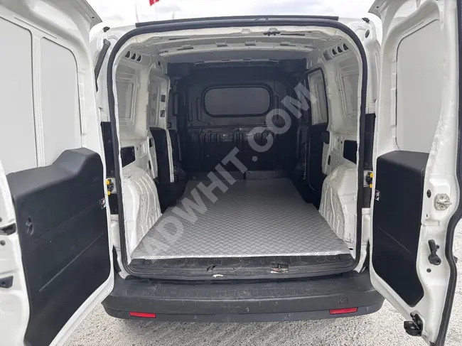Mini van DOBLO MAXI 1.6 MJET, 2023 model, with 120 horsepower, cruise control, dual airbags.