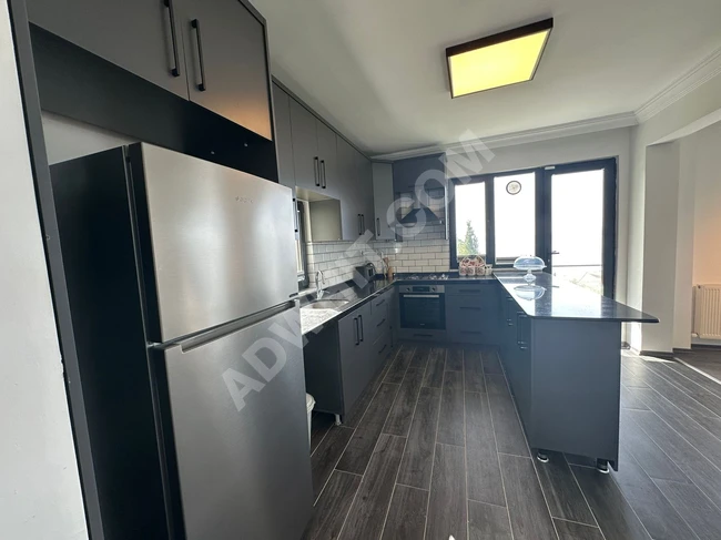 Marmara Denizi'ne tam manzaralı satılık villa