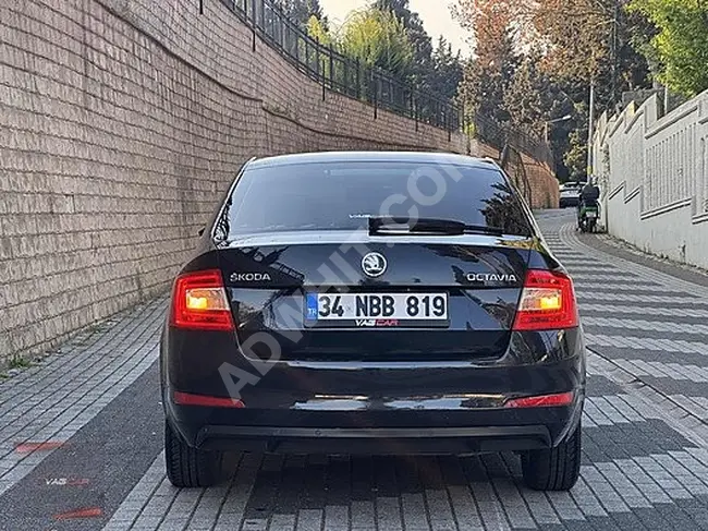 سيارة SKODA OCTAVİA-1.6 TDI DSG موديل 2015 - صيانة وكيل -بدون تغيير -داخلي أسود بيج