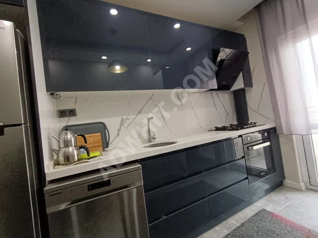 Kayaşehir 4. Bölgede Arakat 2+1 85m² Full Tadilatlı Daire