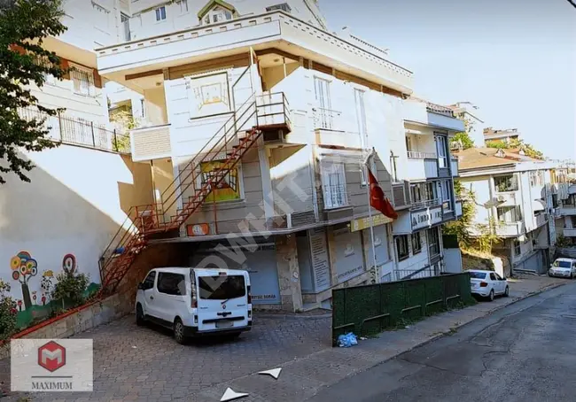 مبنى كامل مكون من 3 طوابق للبيع في EYÜP SULTAN ALİBEYKÖY ÇIRÇIR