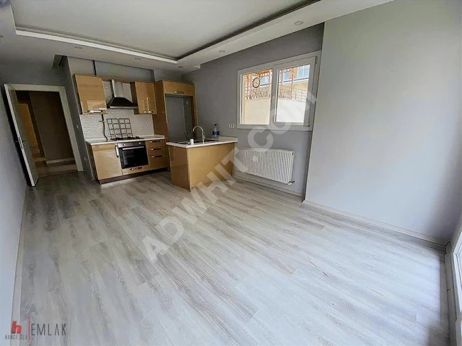 BEYLİKDÜZÜ KAVAKLI(MARMARA) ŞEHRİBEYAZ-2 DE 3+1 BAHÇE KULLANIMLI