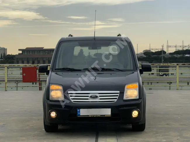 FORD TOURNEO CONNECT GLX car, model 2011 – flawless, unmatched!