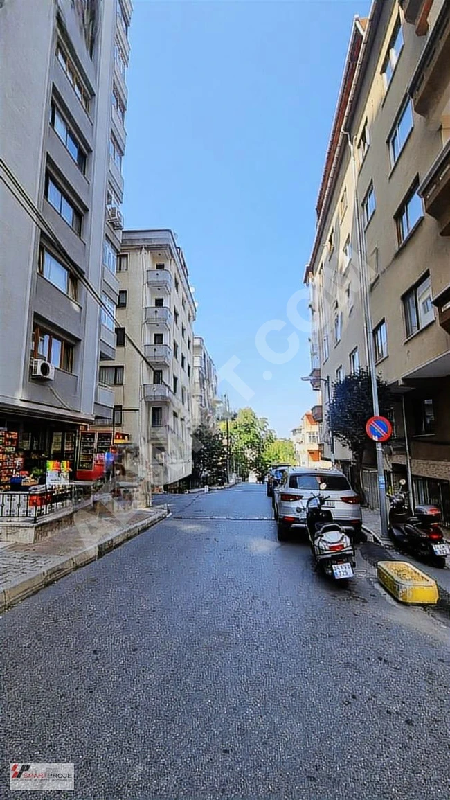 شقة للايجار (3+1) بمساحة 130 متر مربع بإطلالة بانورامية في Mecidiyeköy Lati Lokum