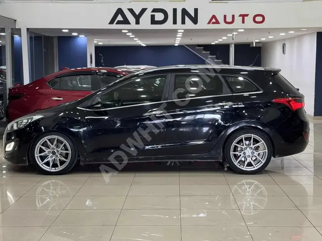 HYUNDAI car 1.6 ELITE model 2013, no modifications and no registered accidents.