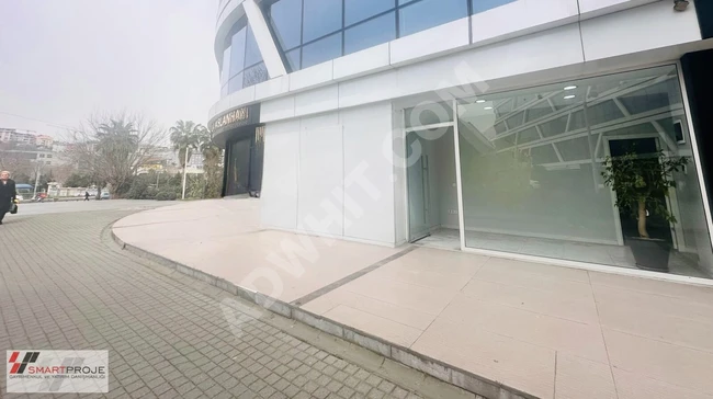 محل للإيجار في DAP VADİ Z OFİS بمساحة إجمالية 108 متر مربع، محل بواجهة أمامية.