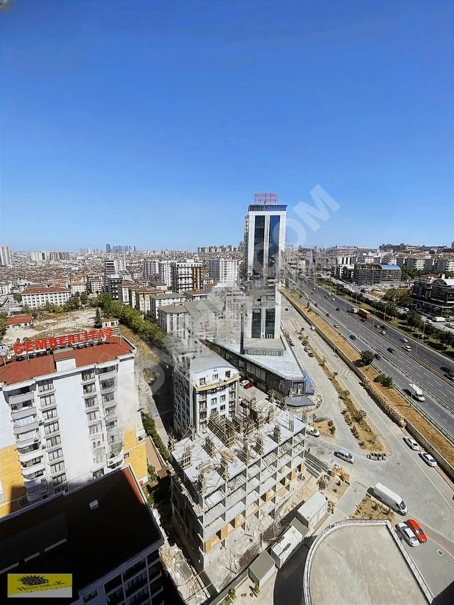 شقة فارغة 1+1 في ALMINA TOWERS