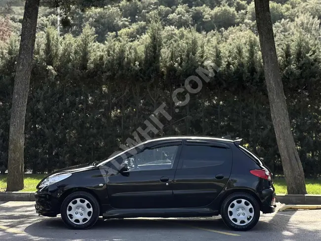 Peugeot 206+ 1.4 HDI Comfort car, model 2011 - Android media