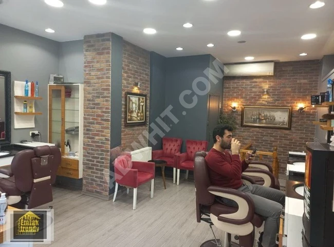 محل تجاري في مبنى جديد في BAKIRKÖY مقابل CAPACİTY و ACIBADEM