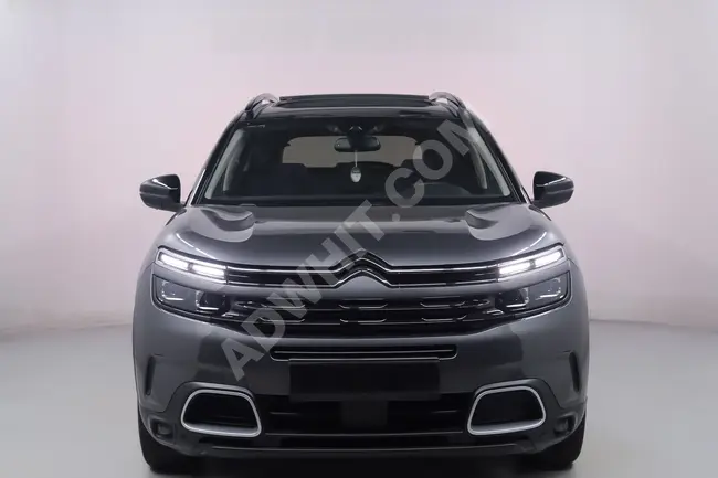 سيارة CITROEN C5 AİRCROSS SHİNE موديل 2020 - أوتوماتيك/EAT8/رمادي 85,000 كم!