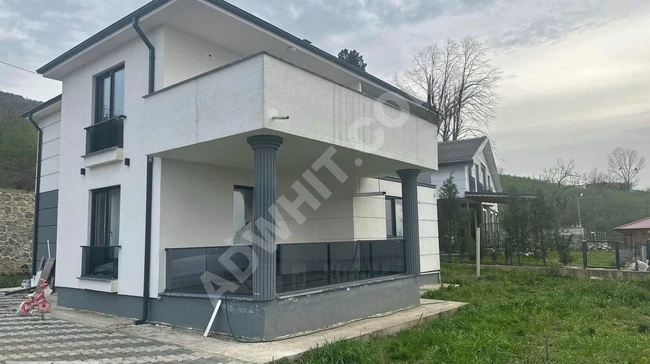Sakarya Akyazıda Mimar Tasarımı, Lüks ve Ferah Satılık Villa!