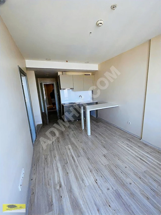 شقة فارغة 1+1 في ALMINA TOWERS