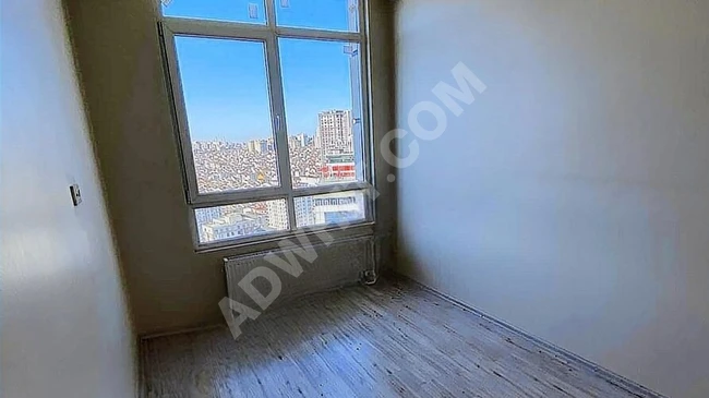 شقة فارغة 1+1 في ALMINA TOWERS