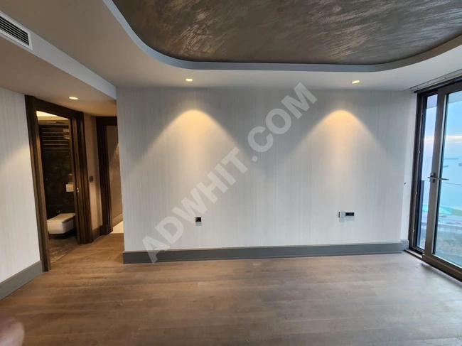 For urgent sale: apartment with sea view in Istanbul, Zeytinburnu area.