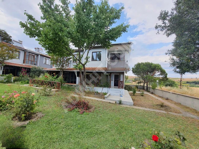 Summer chalet for sale with an area of 180 square meters inside a residential complex in Şarköy, Tekirdağ.