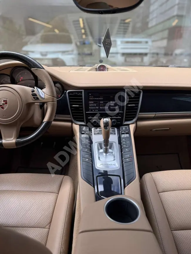 Vogue AutomobiLe Porsche Panamera DieseL Hatasız Boyasız Bayii
