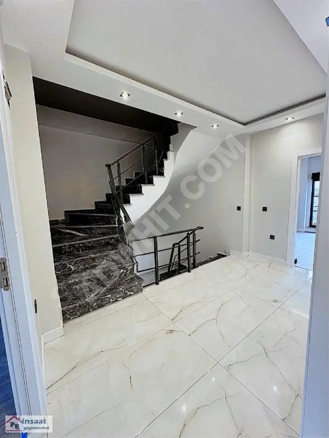 GÜMÜŞYAKADA SIFIR 5+2 MÜSTAKİL TRİPLEX VİLLA