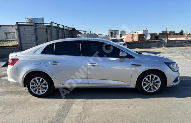 TESLA EKRAN'lı TOUCHE PLUS 1.5 DCİ OTOMATİK VADE VE TAKAS OLUR