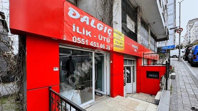 For sale: a double shop with two entrances, suitable for obtaining a loan.