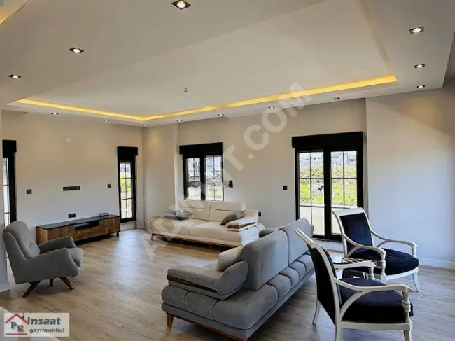 GÜMÜŞYAKADA SIFIR 5+2 MÜSTAKİL TRİPLEX VİLLA