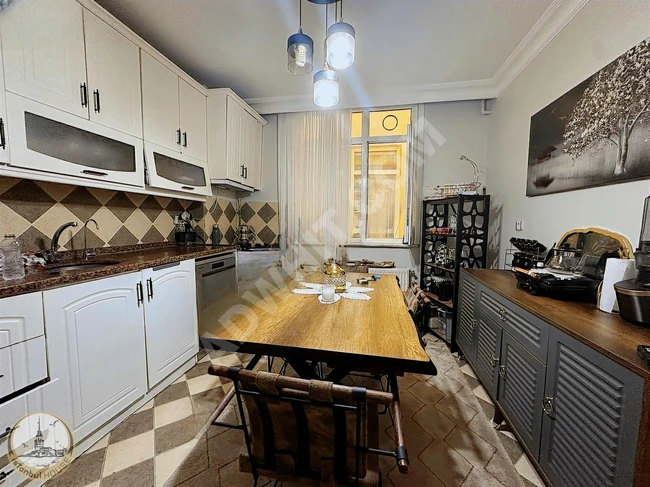 5+2 duplex with terrace in a modern building in Güngören