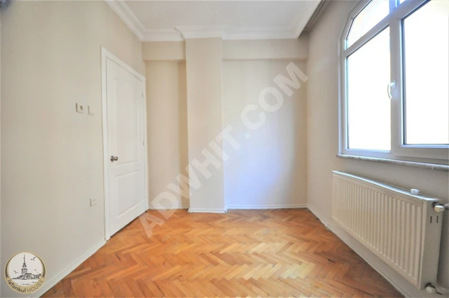 2+1 apartment on a middle floor with a southern facade in BAHÇELİEVLER