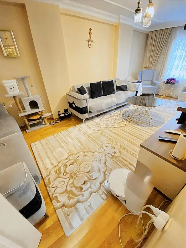 2+1 apartment, middle floor, two minutes away from İKBAL Street.