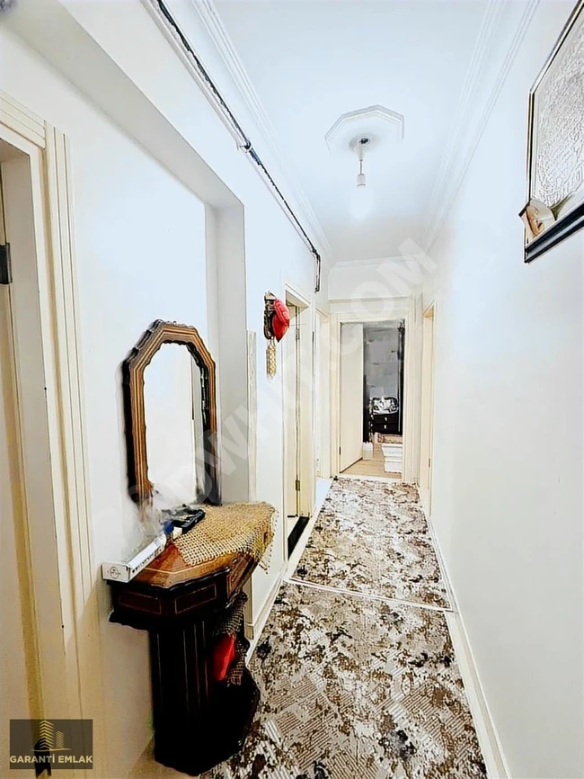 GÜLTEPE,DE METROBUS DİBİ SATILIK 2+1 85M2ARAKAT GARANTİ EMLAK