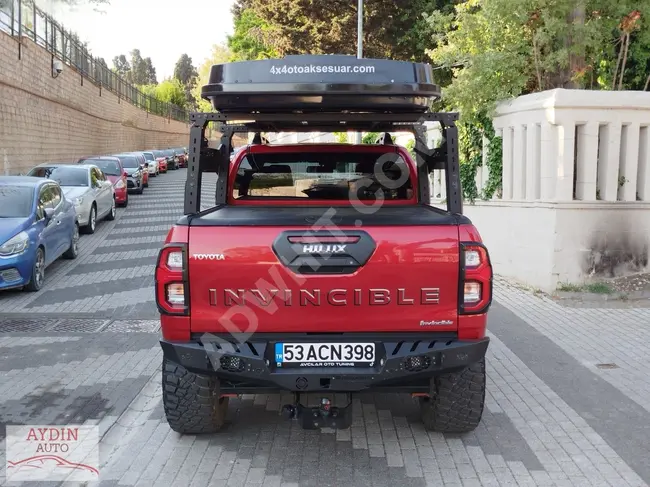 2023 TOYOTA HİLUX 39000 KM DE HATASIZ ÖZEL YAPIM FULL ALSESUAR
